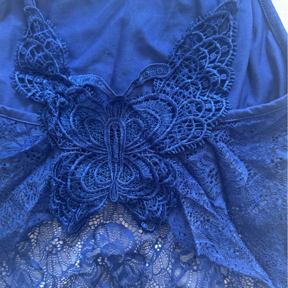 SHEIN TOP - Picture 2 of 4